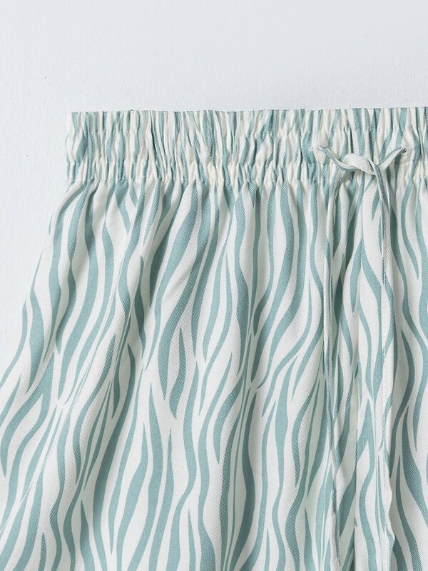 MARK FORMELLE Комплект 584090 592544 св.молочный +зебра на св.молочном