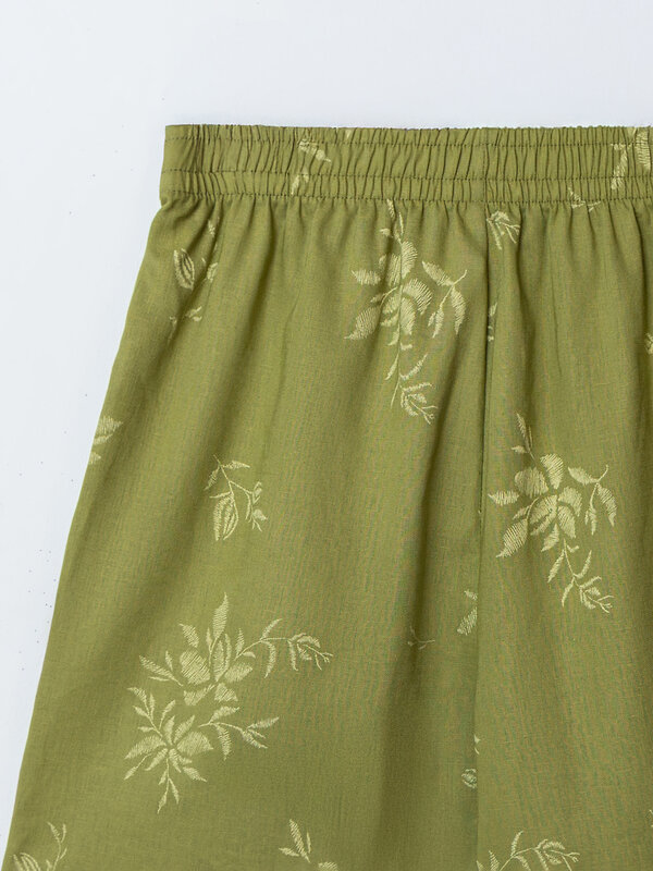 MARK FORMELLE Шорты 584294 522250 цветы на оливковом