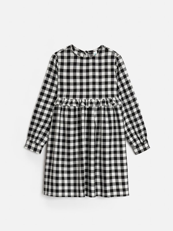 Acoola Платье 584466 20220200899 черно-белый