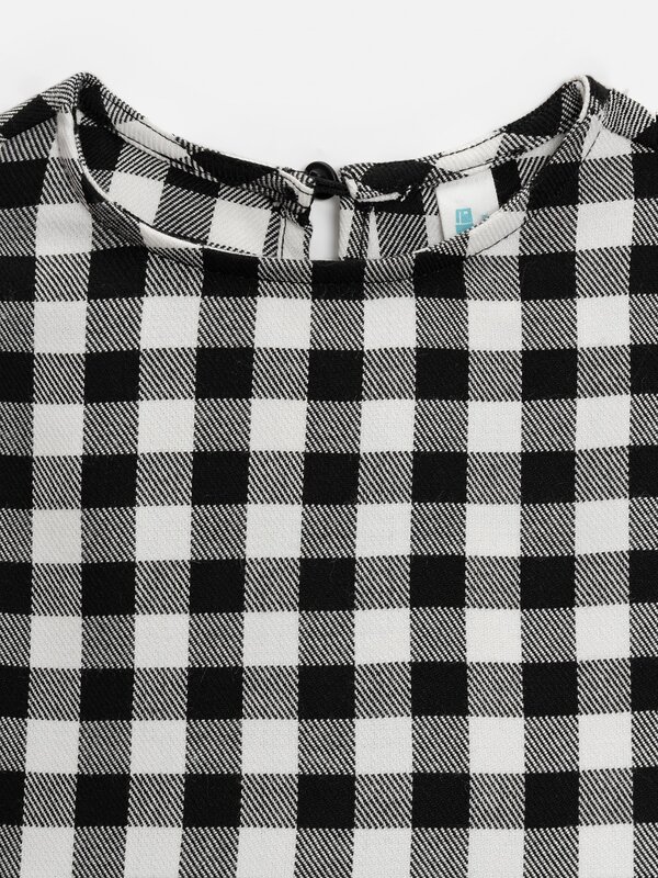 Acoola Платье 584466 20220200899 черно-белый