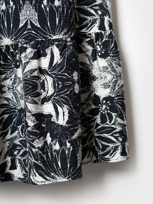 PLAYTODAY Платье 585656 12666233 белый,черный