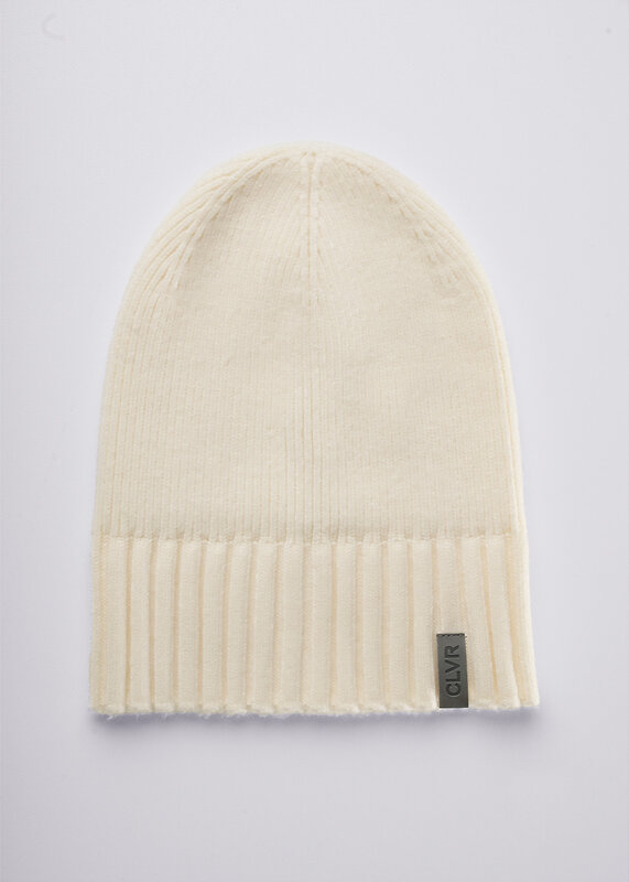 CLEVER Шапка 585909 564656вн молочный