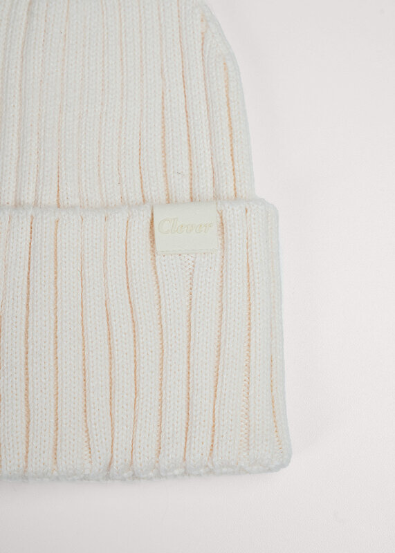 CLEVER Шапка 585915 564649хпэ молочный