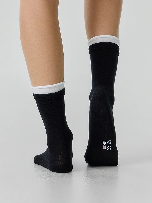 MARK FORMELLE Женские носки 586733 245K-3509 черный