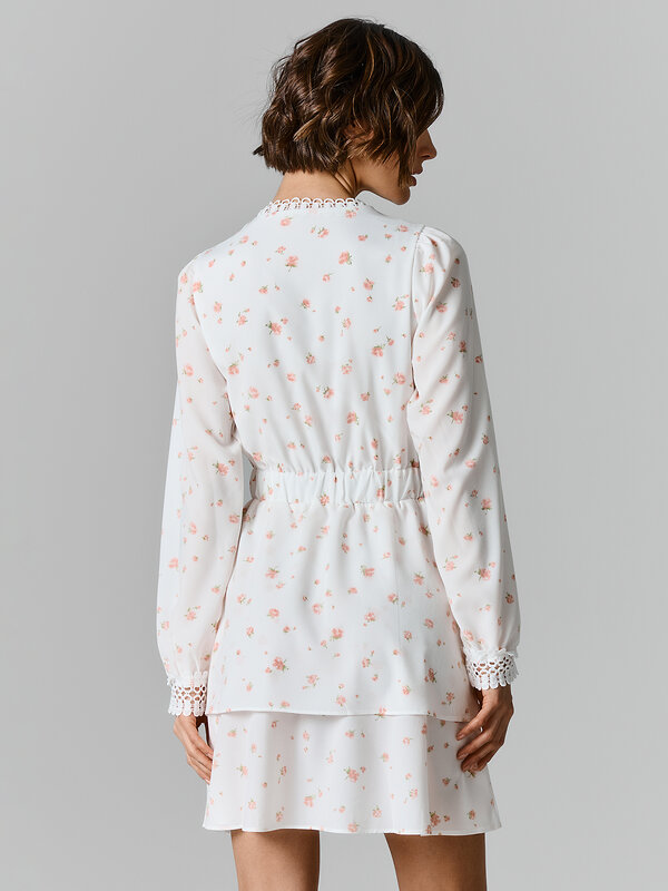 MARK FORMELLE Платье 586760 154037 розочки на белом
