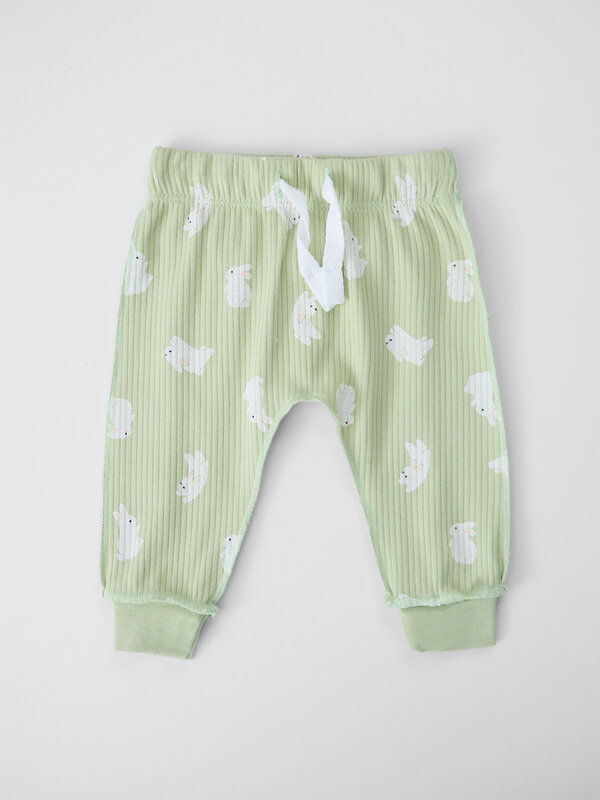 MARK FORMELLE Ползунки 586763 85118-1-2 зайки на бежевом +зайчата на св.зеленом