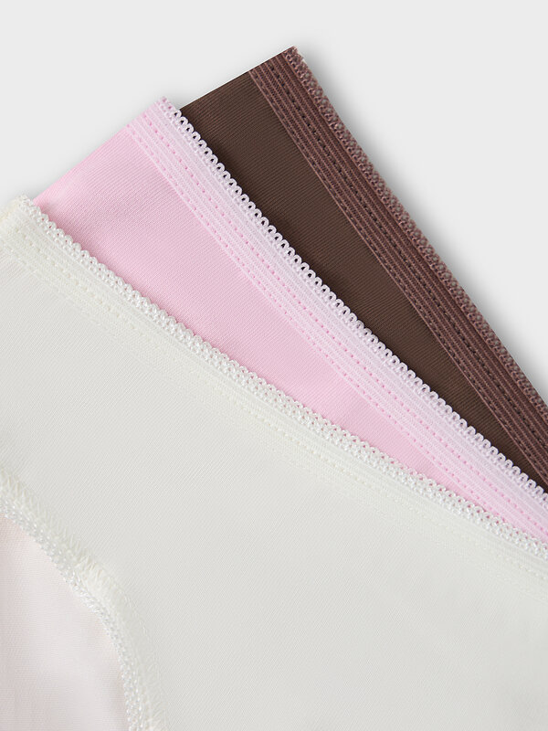 MARK FORMELLE Трусы 586794 417729-3 св.молочный