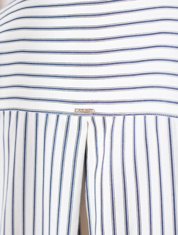 VILATTE Блузка 587392 D29.340 молочный-синий