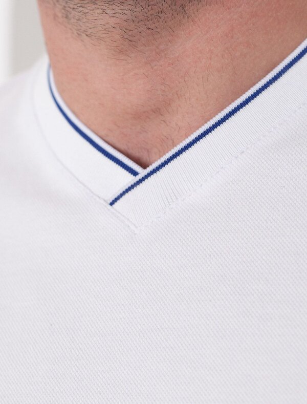 VILATTE Футболка 587413 U49.056 белый с полосой