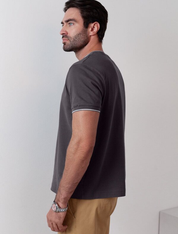 VILATTE Футболка 587418 U49.056 т.серый