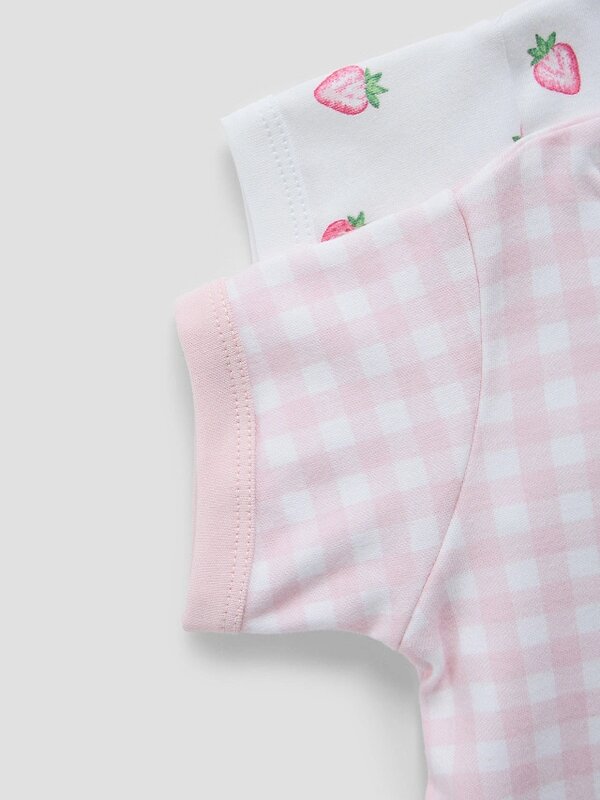 MARK FORMELLE Джемпер 587618 83108-2 розовая клетка на белом +клубничка на белом