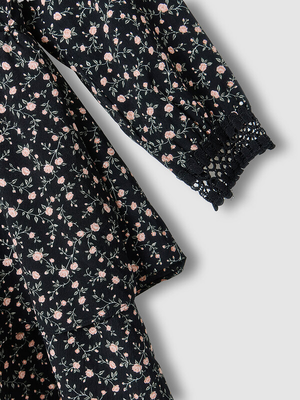 MARK FORMELLE Платье 587644 154037 розочки на черном