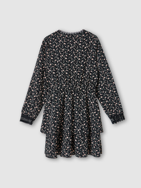 MARK FORMELLE Платье 587644 154037 розочки на черном