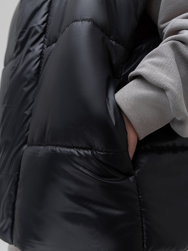 Bodo Жилет 587787 41-24MU черный