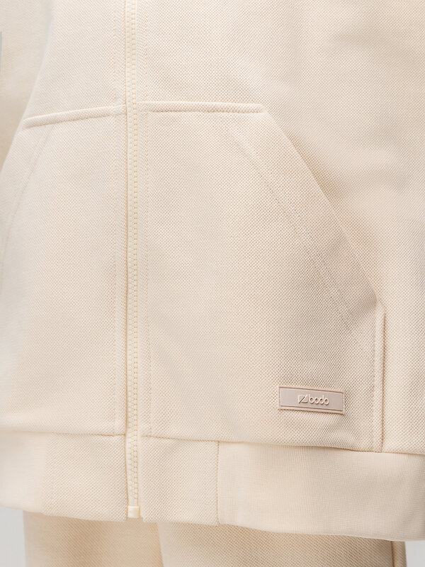 Bodo Костюм 587793 46-164MU кремовый