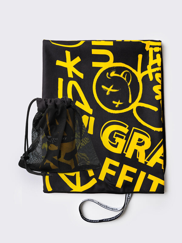 PLAYTODAY Полотенце 588057 12611407 черный,жёлтый