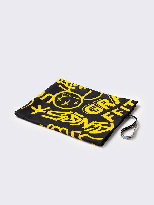 PLAYTODAY Полотенце 588057 12611407 черный,жёлтый