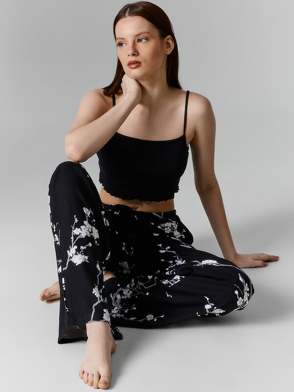 MARK FORMELLE Брюки 588064 532431-3 сакура на черном