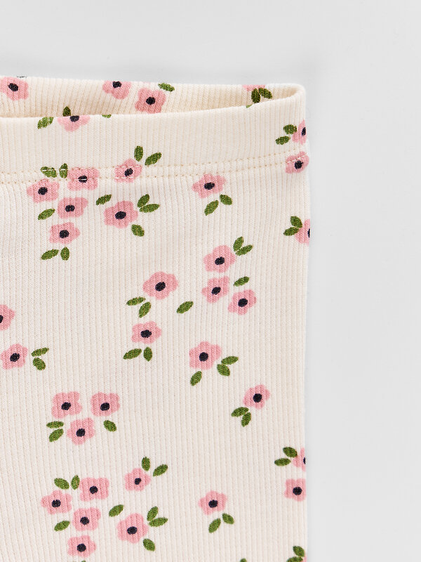 MARK FORMELLE Комплект 588088 89413 цветочки на молочном