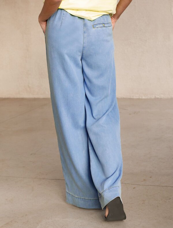 VILATTE Брюки 588343 D54.239 светло-голубой