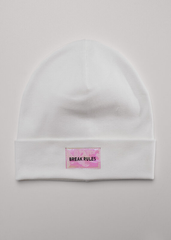 CLEVER Шапка 588871 566604ш молочный