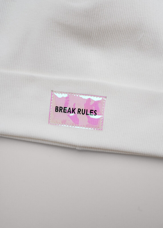 CLEVER Шапка 588871 566604ш молочный