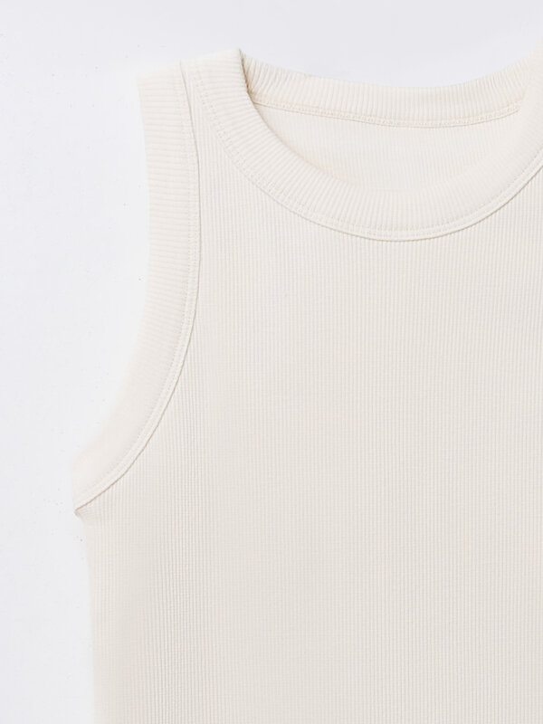 MARK FORMELLE Топ 589076 302842 молочный