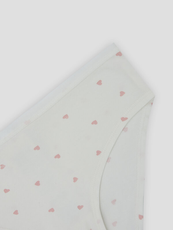 MARK FORMELLE Трусы 589097 412638 сердечки на св.молочном