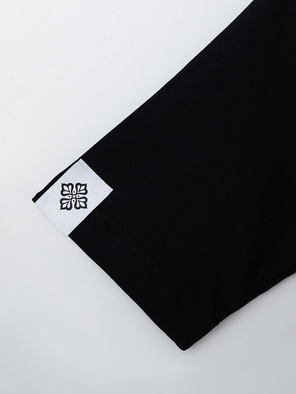 MARK FORMELLE Футболка 589167 112862 черный +печать