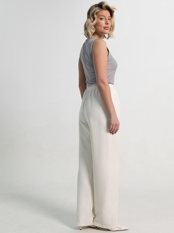 LT Collection Брюки 589417 Б15315-46М молочный