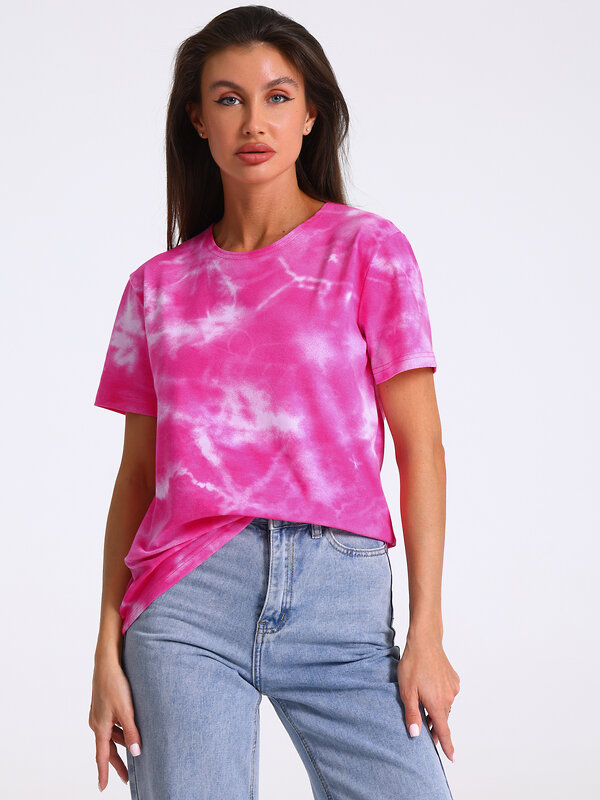 Апрель Футболка 589512 1ЖДФК3302804н тай-дай на фуксии