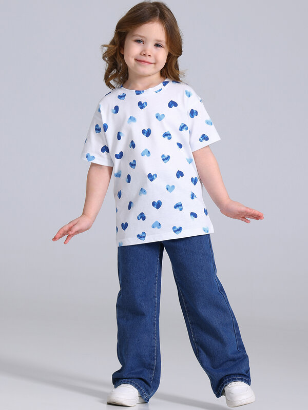 Апрель Футболка 589517 1ДДФК5052001н акварельные голубые сердца на белом