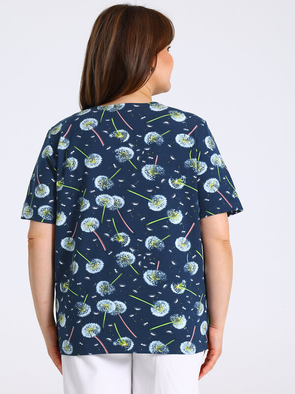 Апрель Футболка 589524 1ЖДФК3305804н одуванчики с пушинками на темно-синем
