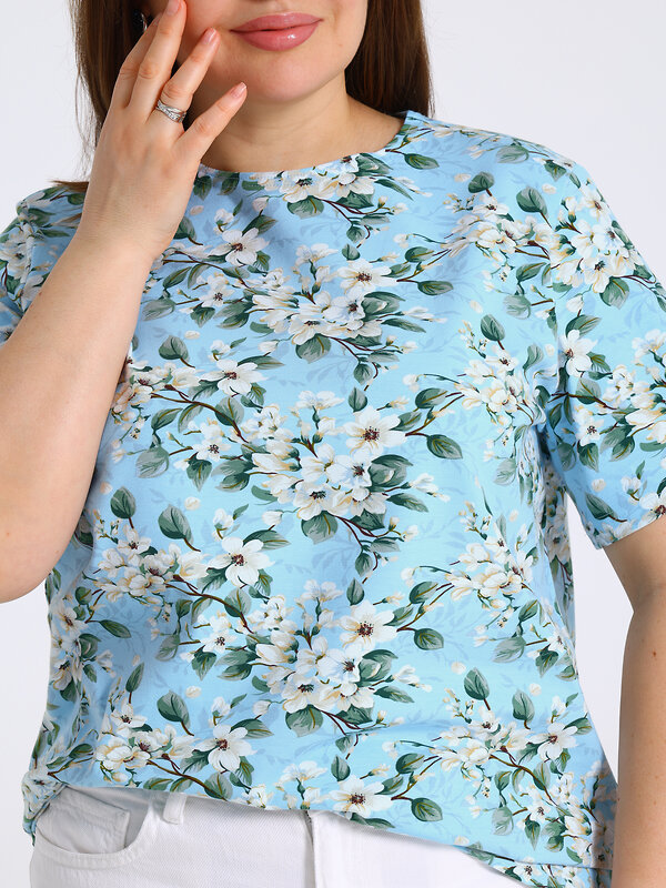 Апрель Футболка 589526 1ЖДФК3305804н яблоневый цвет на светло-голубом