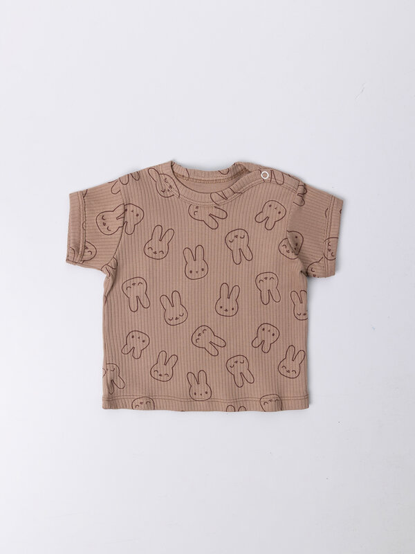 MARK FORMELLE Джемпер 589599 83108-2 зайки на бежевом +св.зеленый