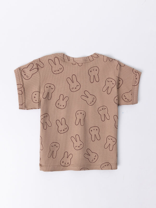 MARK FORMELLE Джемпер 589599 83108-2 зайки на бежевом +св.зеленый