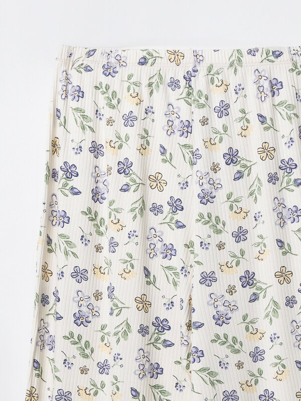 MARK FORMELLE Комплект 589611 592668 лиловый вереск +цветы на молочном