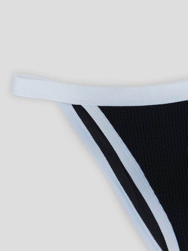 MARK FORMELLE Купальный костюм 589614 702219 черный +белый