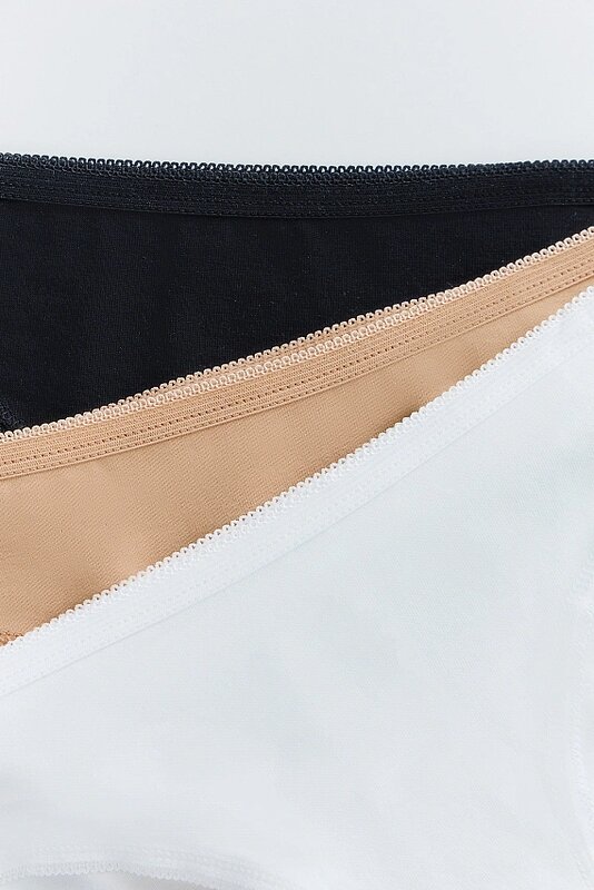 MARK FORMELLE Трусы 589632 417729-3 белый + обжаренный миндаль + черный