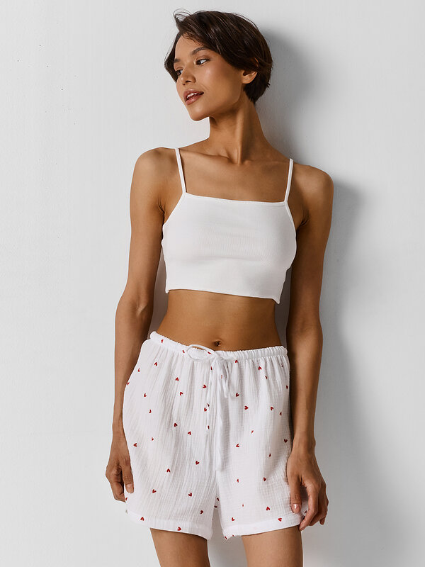 MARK FORMELLE Шорты 589675 132389 сердечки на белом