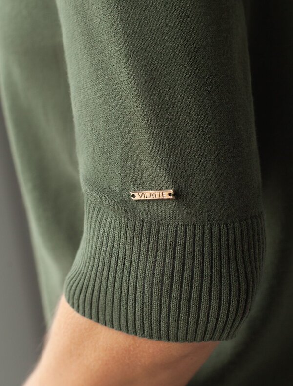 VILATTE Свитер 589800 D34.112 темно-оливковый
