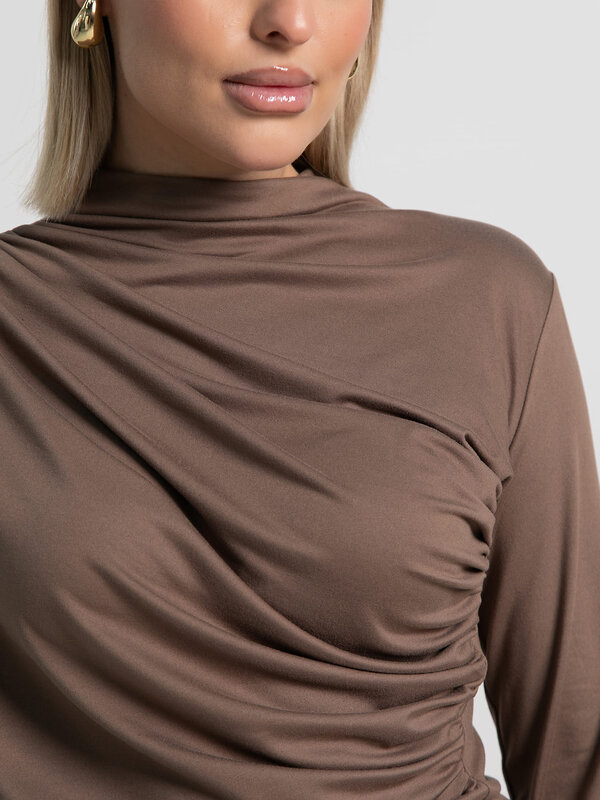 LT Collection Лонгслив 589923 Б15510-7М коричневый