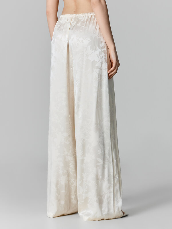 MARK FORMELLE Брюки 590477 182544 цветы на молочном