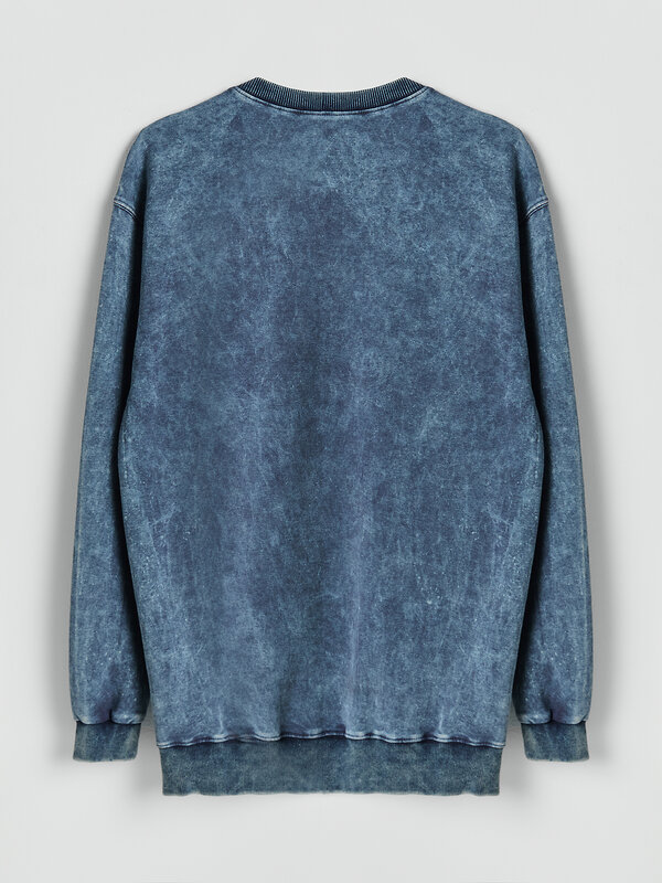 MARK FORMELLE Свитшот 590567 121873/1 ACID WASH графит +печать1