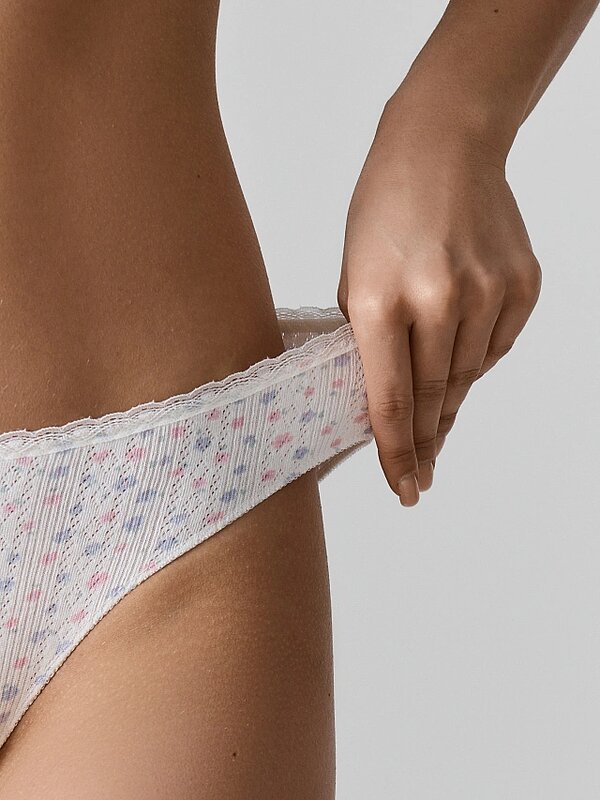 MARK FORMELLE Трусы 590603 412461-3 ромашки на молочном