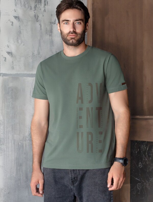 VILATTE Футболка 590898 U49.068 т.оливковый_adventure