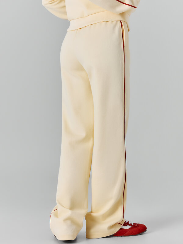 MARK FORMELLE Брюки 591325 182293 ваниль