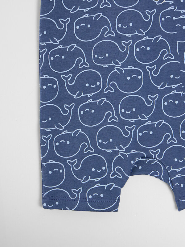 MARK FORMELLE Полукомбинезон 591448 13024-2 крабики и медузы на полоске +киты на синем