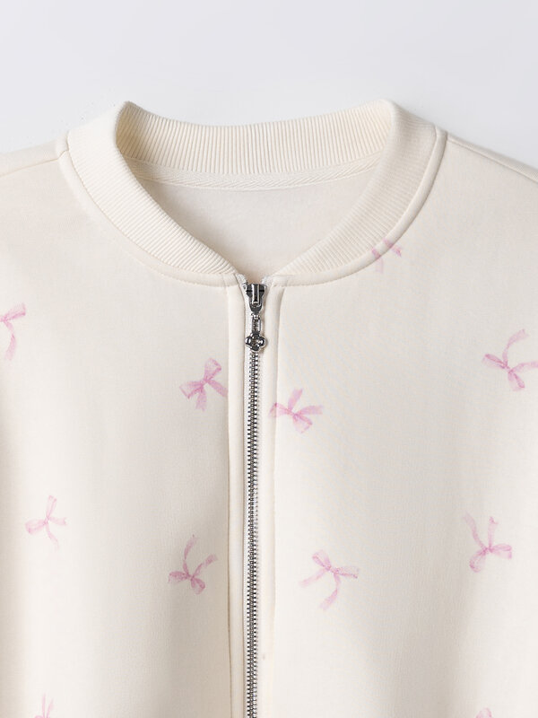 MARK FORMELLE Толстовка 591466 172112 бантики на молочном