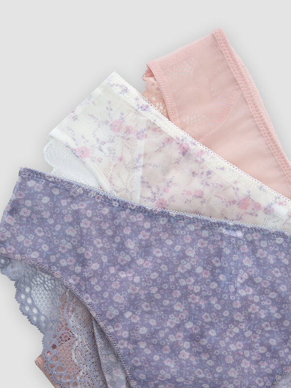 MARK FORMELLE Трусы 591524 412612-3 цветы на св.молочном